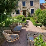 Le Bois Du Four Bed & Breakfast 3*